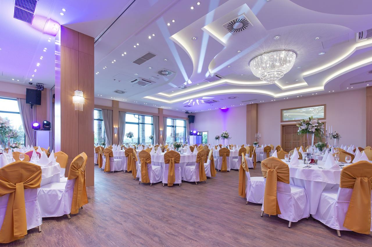 Etno Naselje Vrdnicka Kula Bed & Breakfast Връдник Екстериор снимка